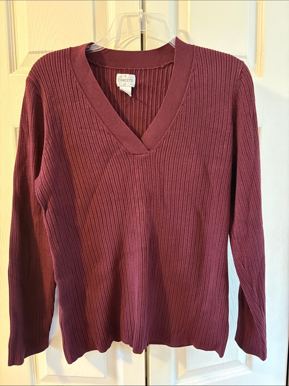 Chico's Ribbed V-Neck Sweater in Wine